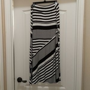 Black and White Maxi skirt